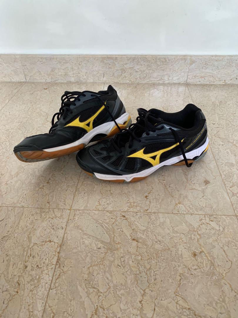 Mizuno wave on sale hurricane nere