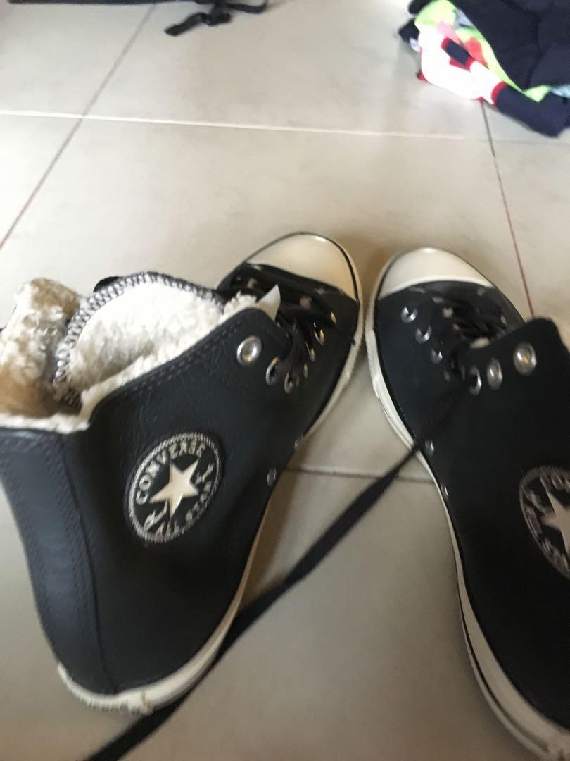 Fur lined converse boots store