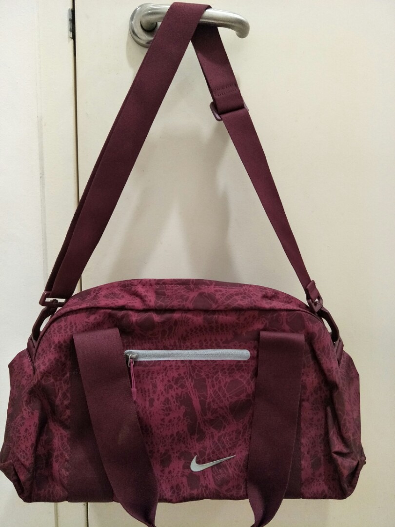 pink nike sports bag