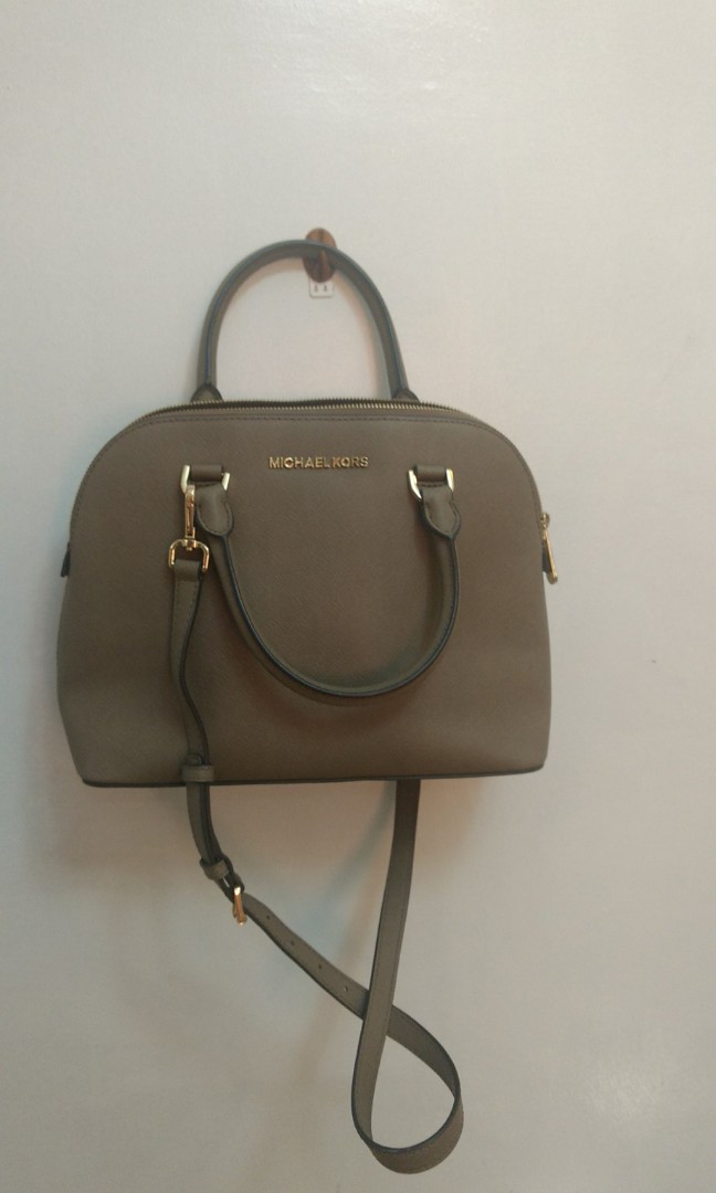 michael kors cindy medium dome satchel