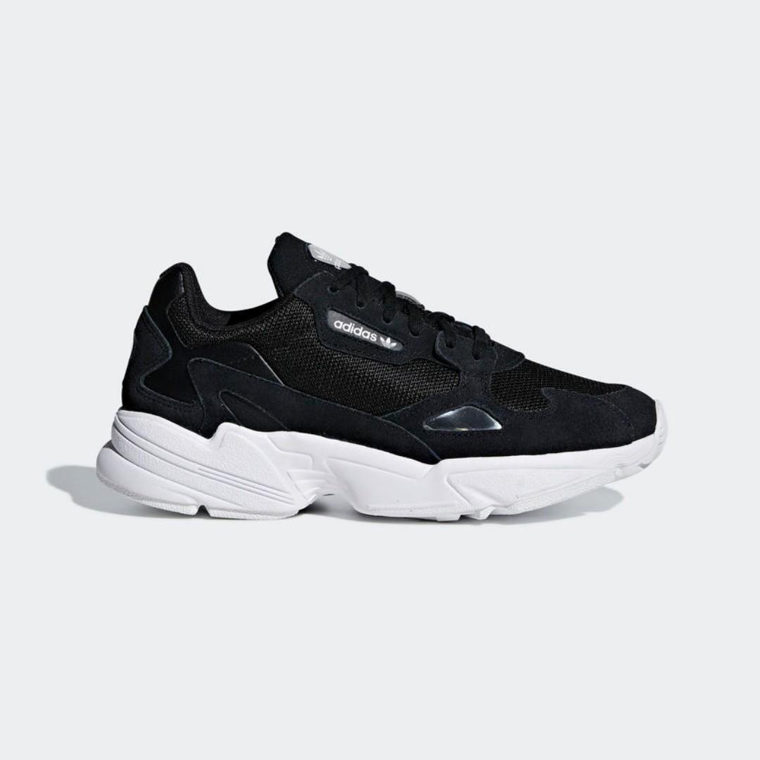 Promo adidas falcon online