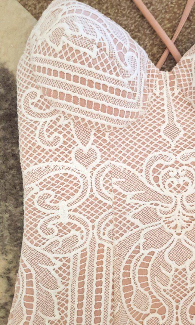 Sheike Lunar Lace Nude Dress Size 6 Women s Fashion Clothes on