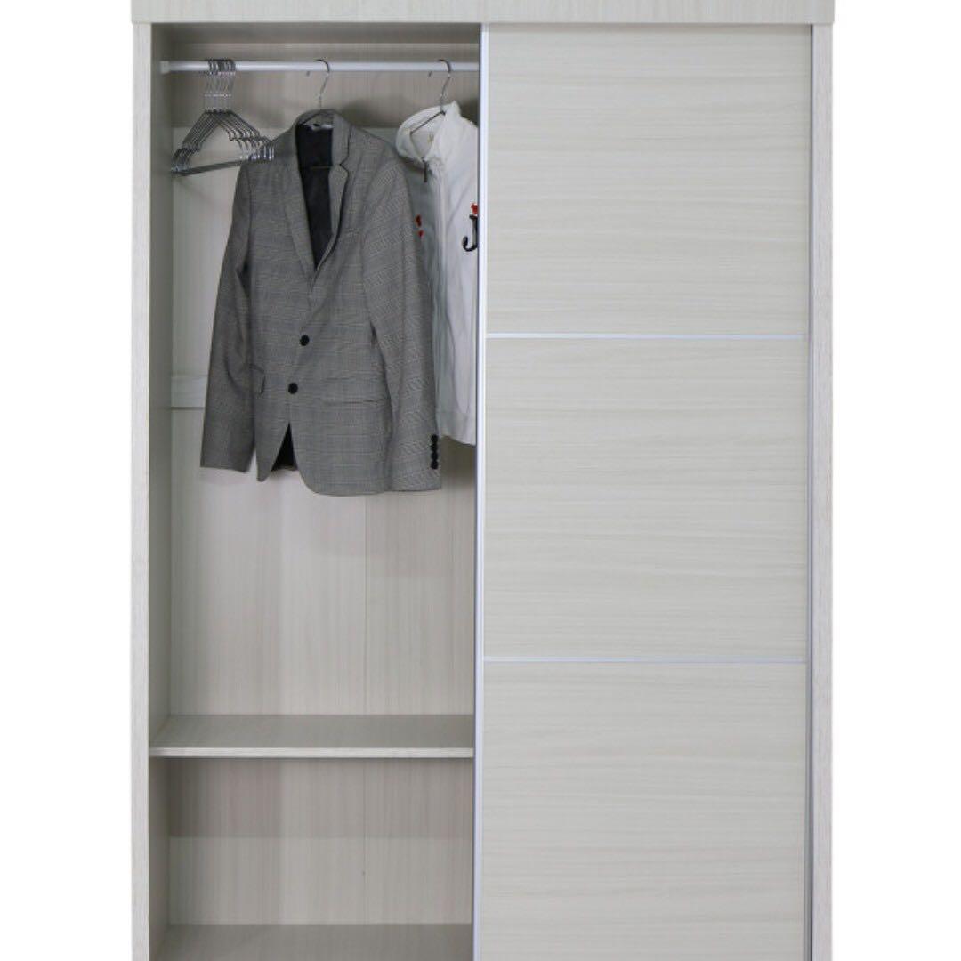 Sliding Wardrobe Used For Less Than 9 Months Cash And Carry Only Furniture Others On Carousell