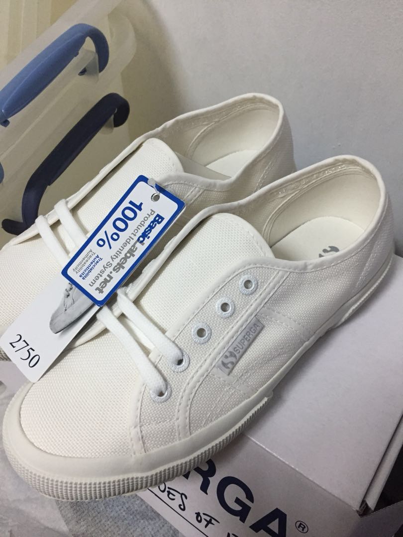 superga 2750 total white