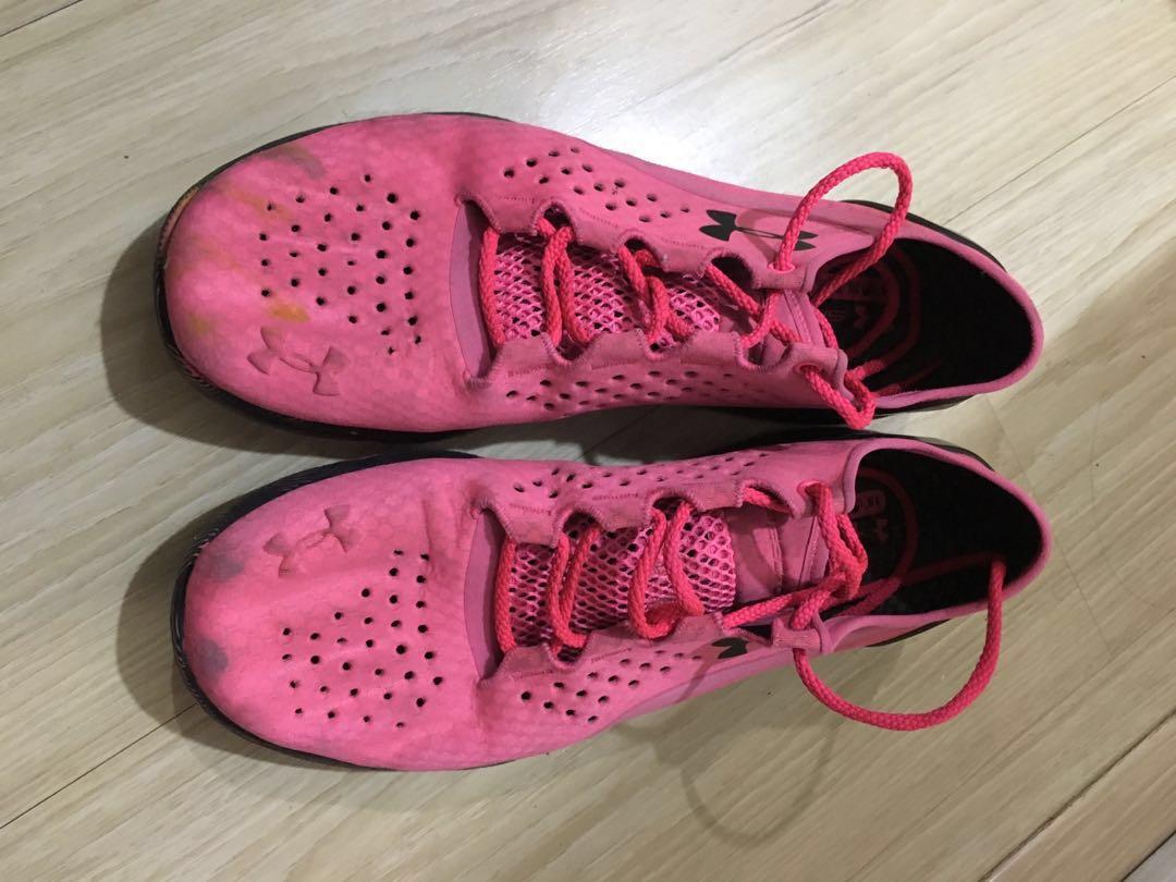 Under Armour (Category: Sneakers) located in Quezon City. Submitted by bcsegundo (Listing ID 208263114, Image 2). Description: .
