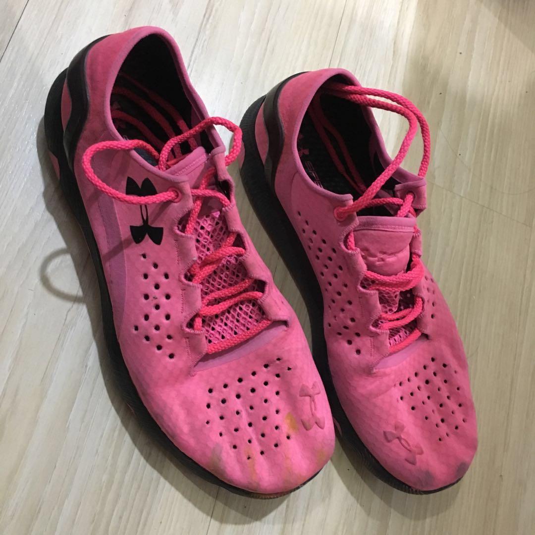 Under Armour (Category: Sneakers) located in Quezon City. Submitted by bcsegundo (Listing ID 208263114, Image 3). Description: .