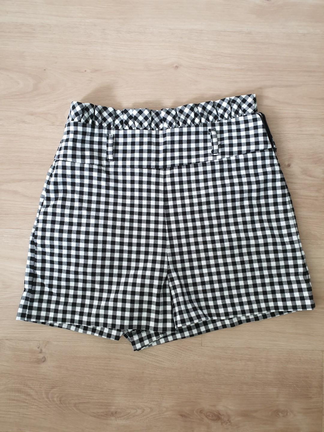 Zara sales checkered shorts