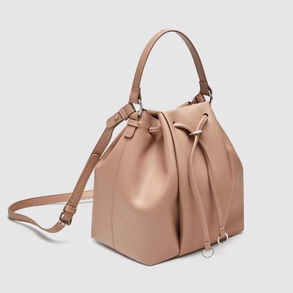 Zara Nude Bucket Bag Boxingdaysale Women S Fashion Bags Wallets Handbags On Carousell