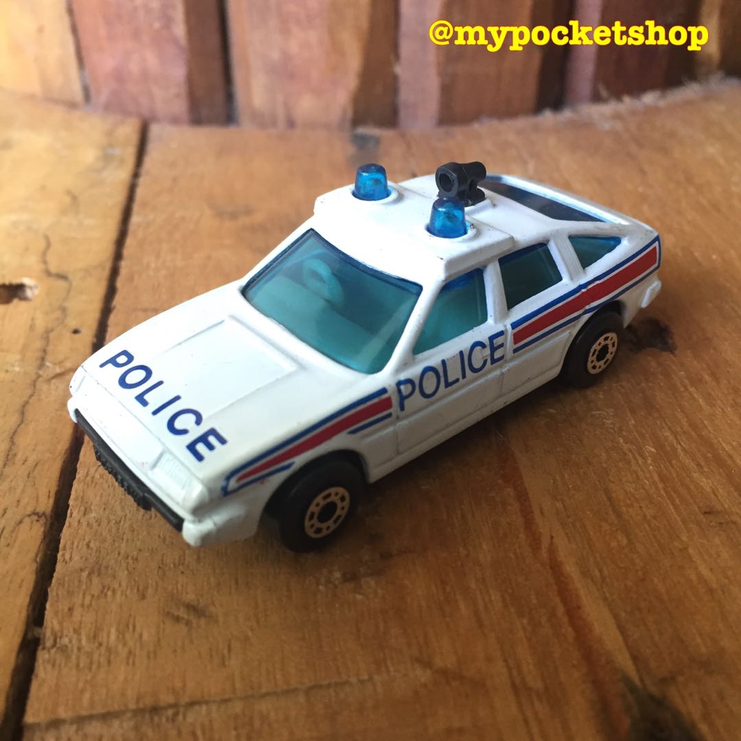 matchbox rover 3500 police
