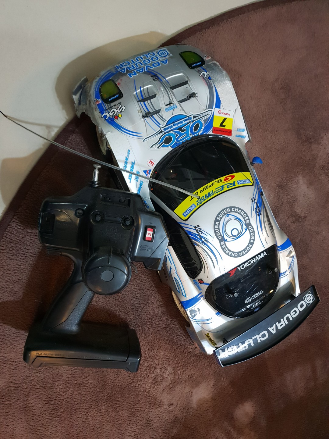 2 old remote cars, Hobbies & Toys, Toys & Games on Carousell