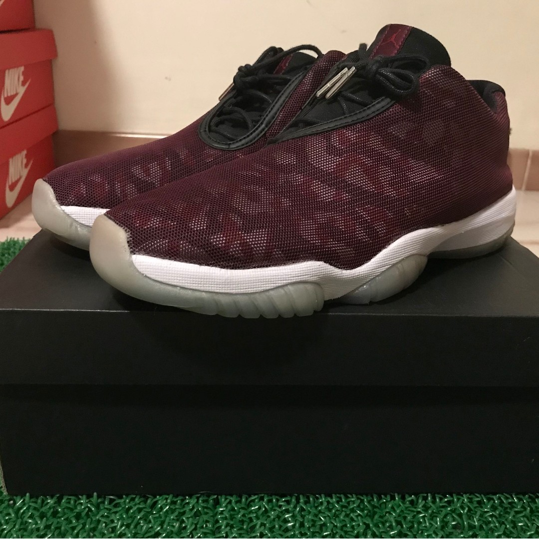 jordan future burgundy