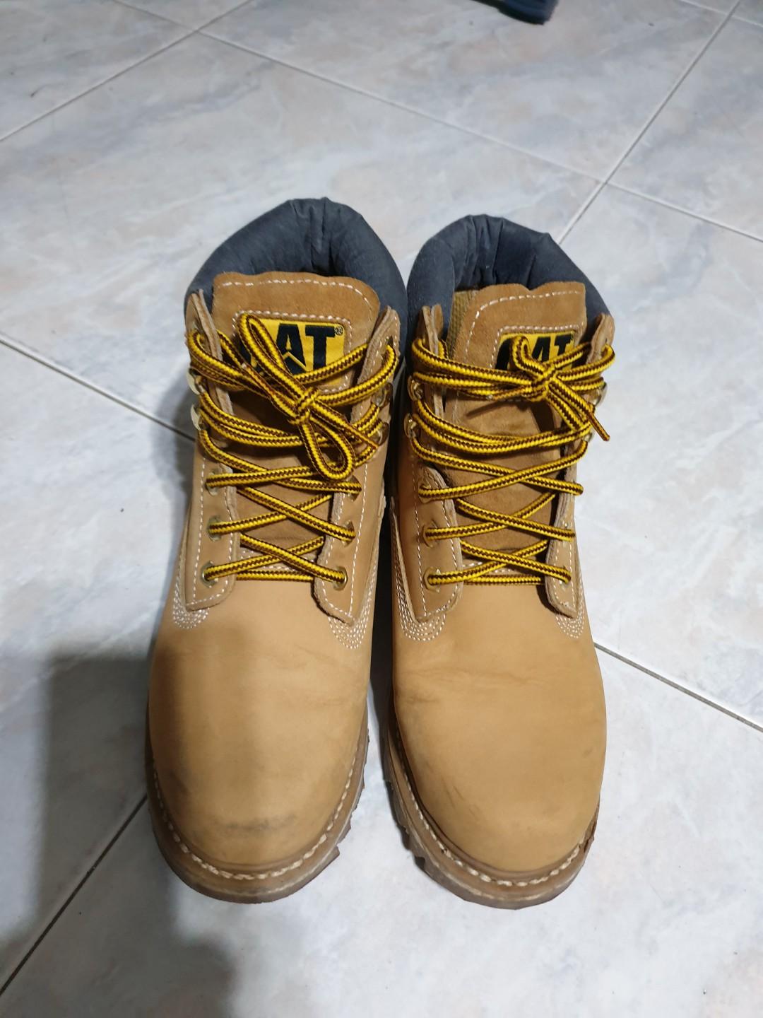 Caterpillar walking machine boots hotsell