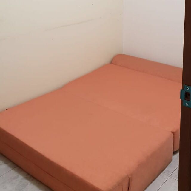 Choa Chu Kang ( 7min walk to MRT) room for rent 400/month, Property