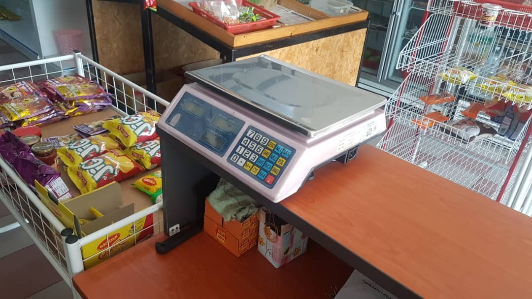 Electronic Weight Scale with license to let go, Health & Nutrition