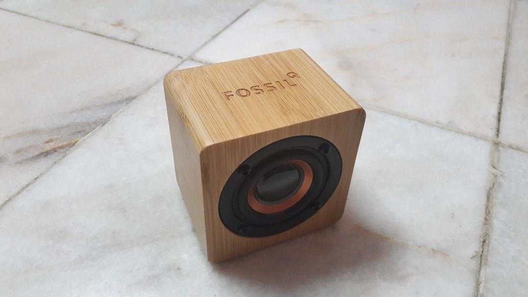 Fossil discount q speaker