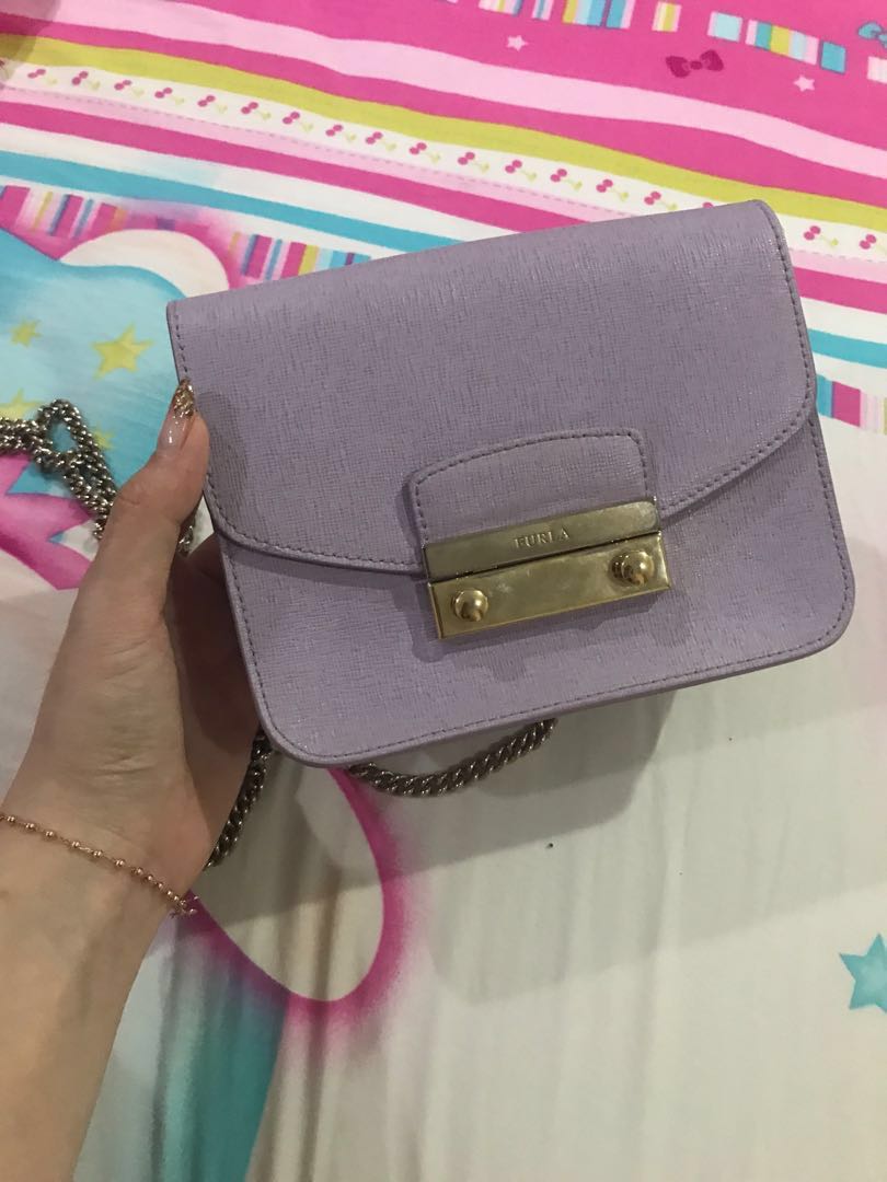 Furla Original Ungu Muda Pastel Fesyen Wanita Tas Dompet Di Carousell