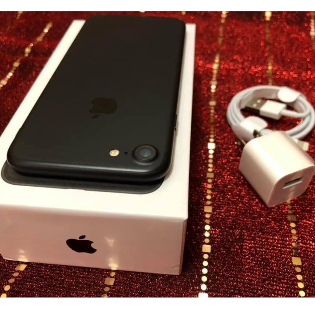 iPhone 7 256gb Matteblack Openline and NTC Approved (Category: iPhone 7 Series) located in Manila. Submitted by hkagadgetsph (Listing ID 208430527, Image 3). Description: - iPhone 7 256gb Matteblack Factory Unlocked and NTC - 98% Battery healthbeta - Updatable up to the latest ios version 12.1 - Meetup only - No to joy reserver - No to bogus please - Complete package - Reset and check to sawa upon meetup - Good battery life - 100% in a good condi