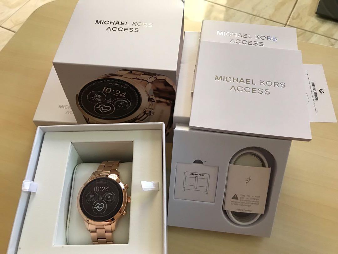 Michael kors smartwatch best sale 5046