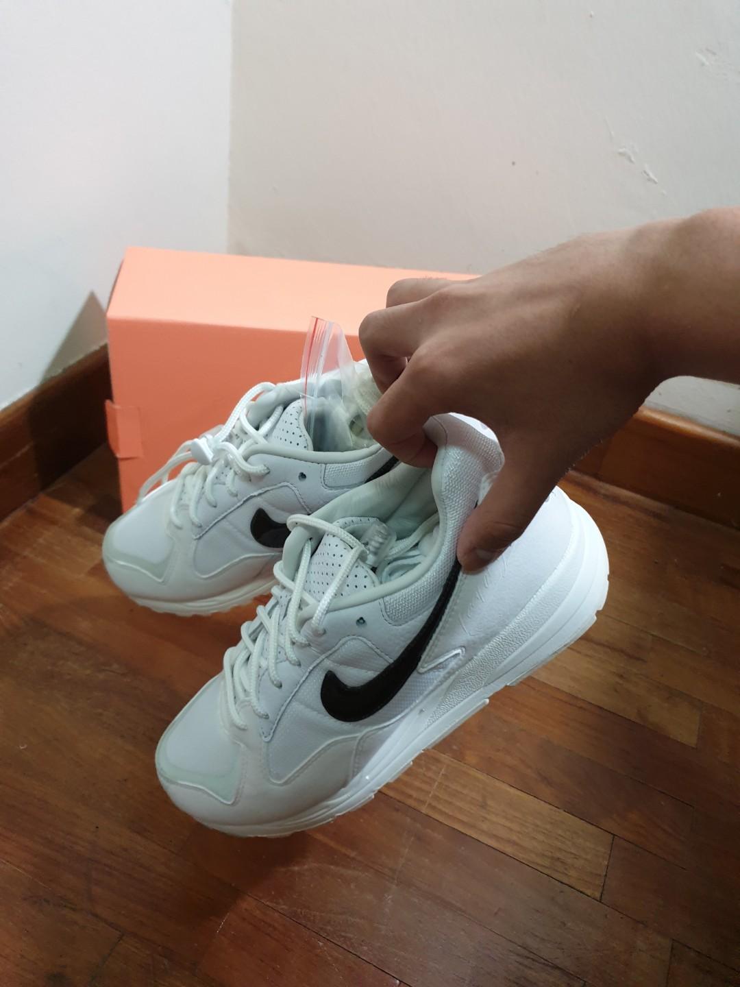 Fog skylon on feet 2025