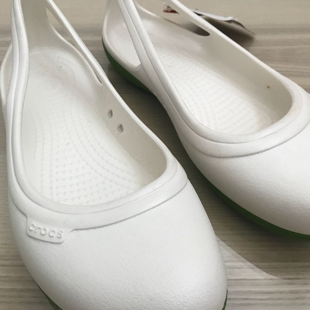 Sepatu sandal crocs 2025 wanita