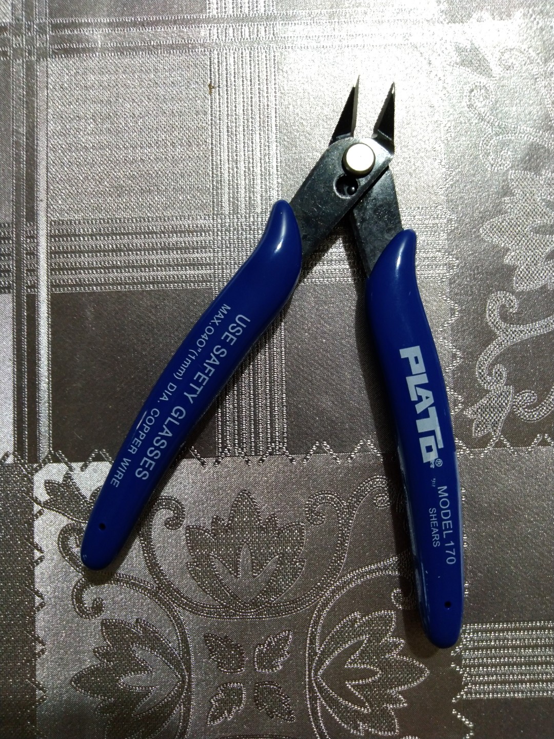 Plato Gundam Nippers / Side Cutter, Hobbies & Toys, Toys & Games on