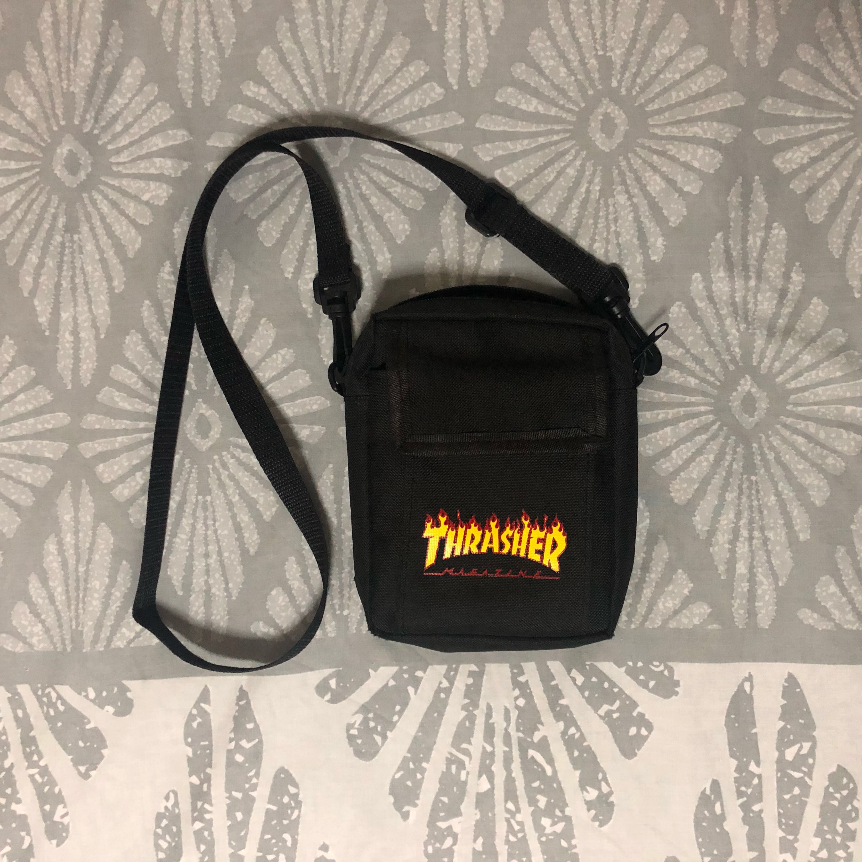 sling bag thrasher