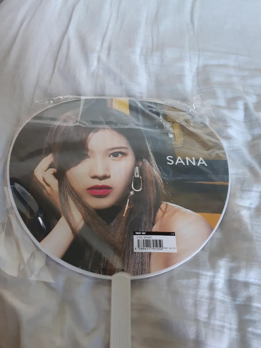Twice Bdz Hi Touch Sana Image Picket Entertainment K Wave On Carousell Twice overthrows the patriarchal government home alone style i love this. carousell