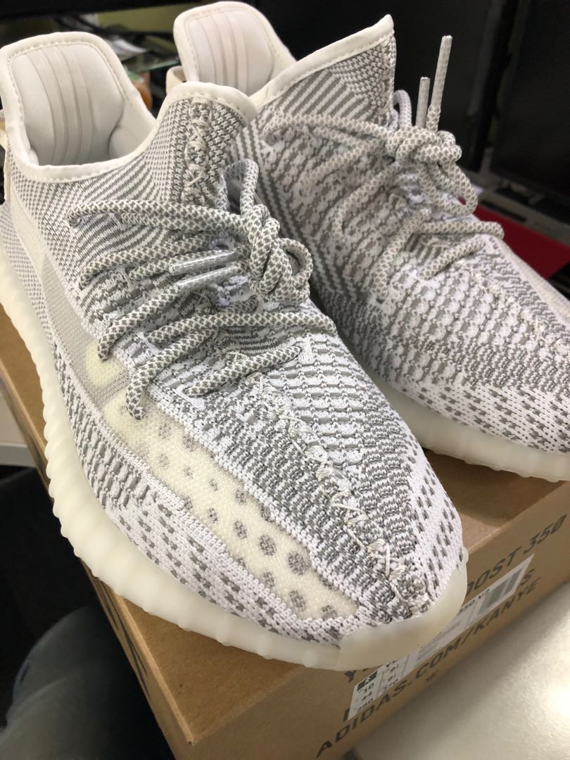 Giy th thao Yeezy Boost 350 V2 Static ph n quang day