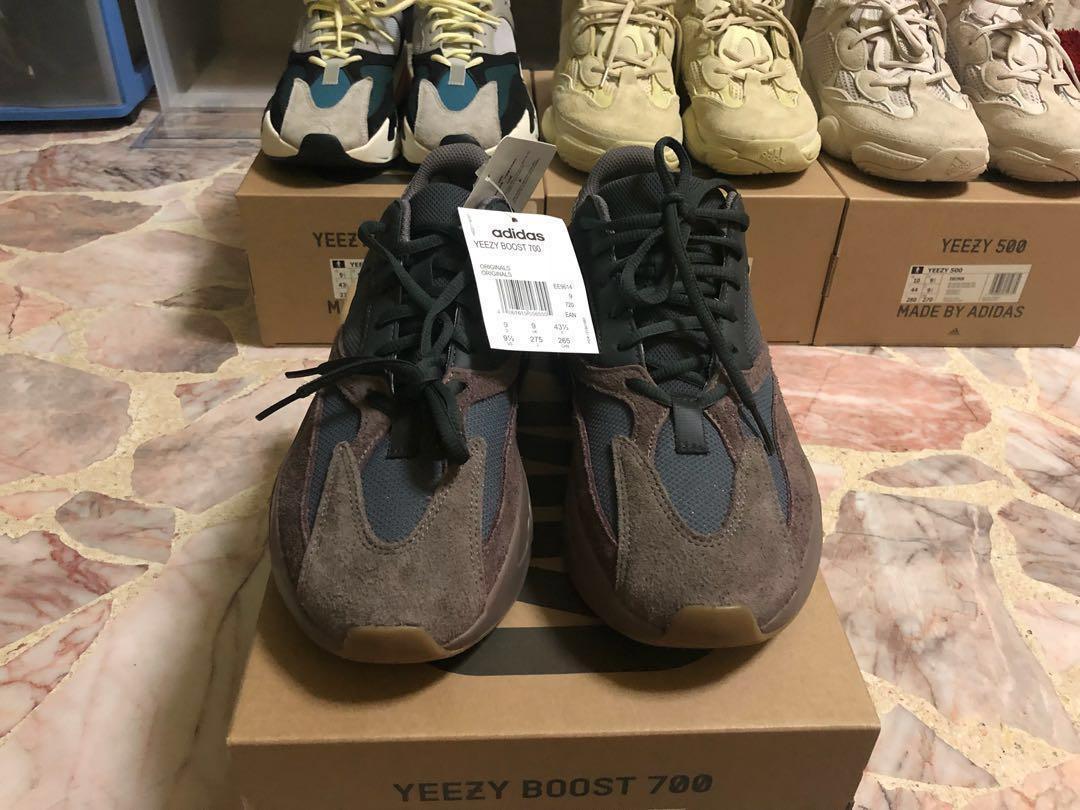 yeezy 700 mauve retail price