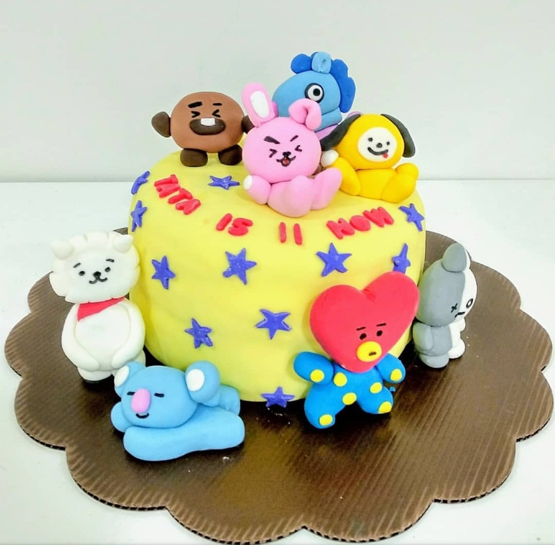 BTS BT21 Themed Cake we made for Alyssa! | Happy Cake Studio