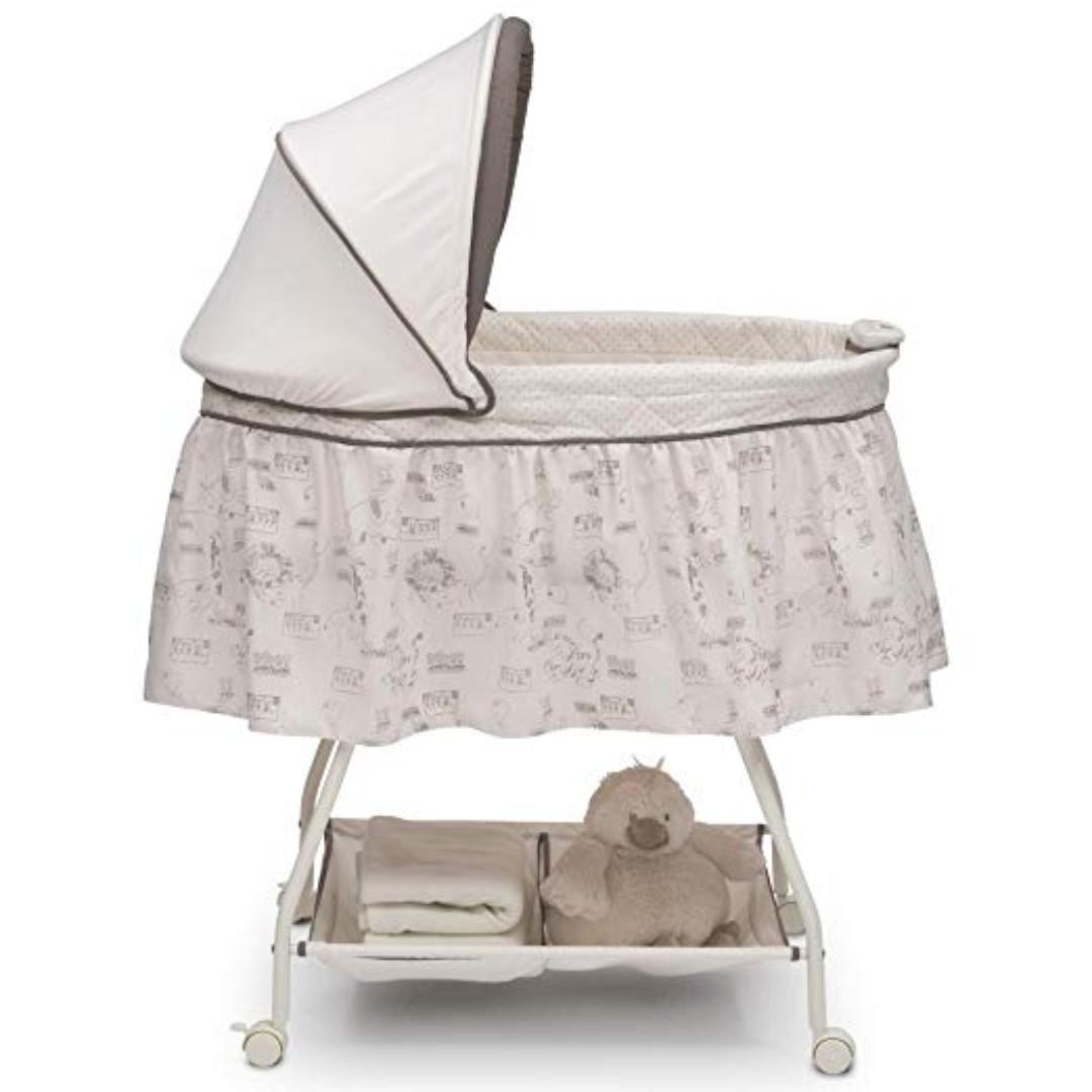 falling leaves bassinet