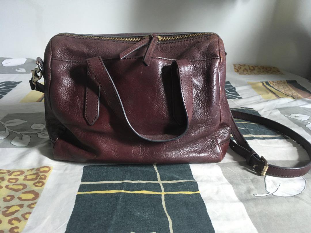 Fossil Sydney Satchel in raisin colour