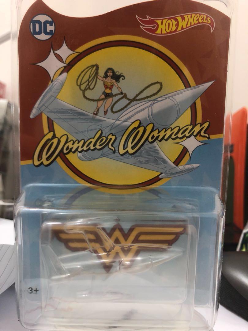 hot wheels wonder woman invisible jet