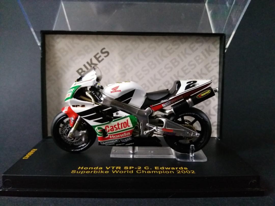 Ixo 1:24 Honda VTR SP-2 C.Edwards Superbike World Champion 2002 電