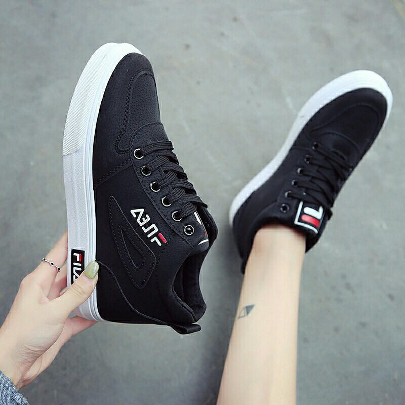 Sneakers fila wanita discount