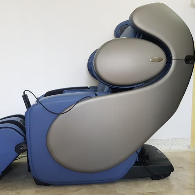 Like New Osim Udivine Os 808 Massage Chair Furniture