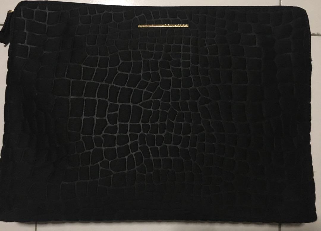 Marc By Marc Jacobs Laptop Case Electronics Computer Parts Accessories On Carousell