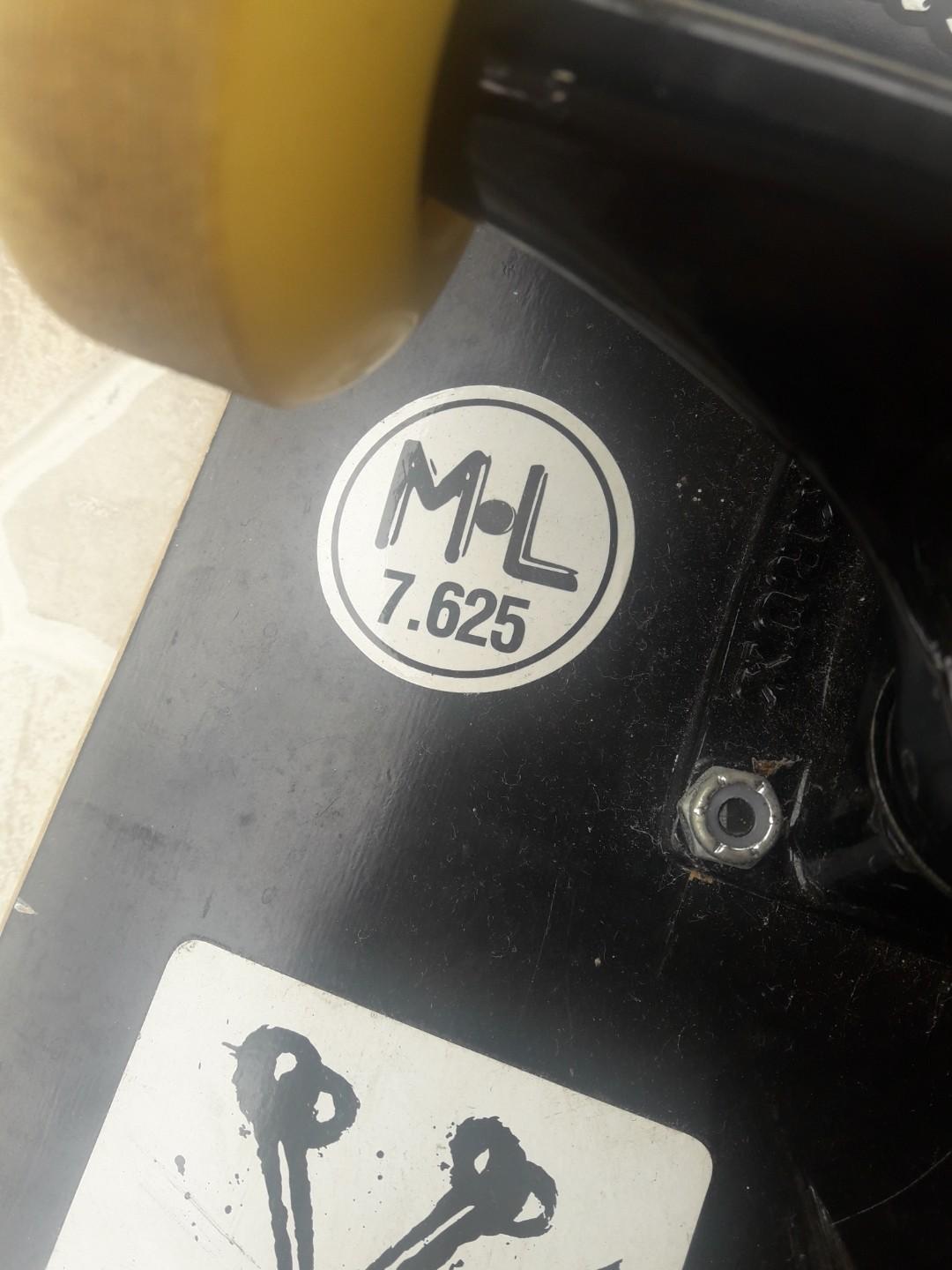 Mini logo set deck, Sports Equipment, Sports & Games, Skates