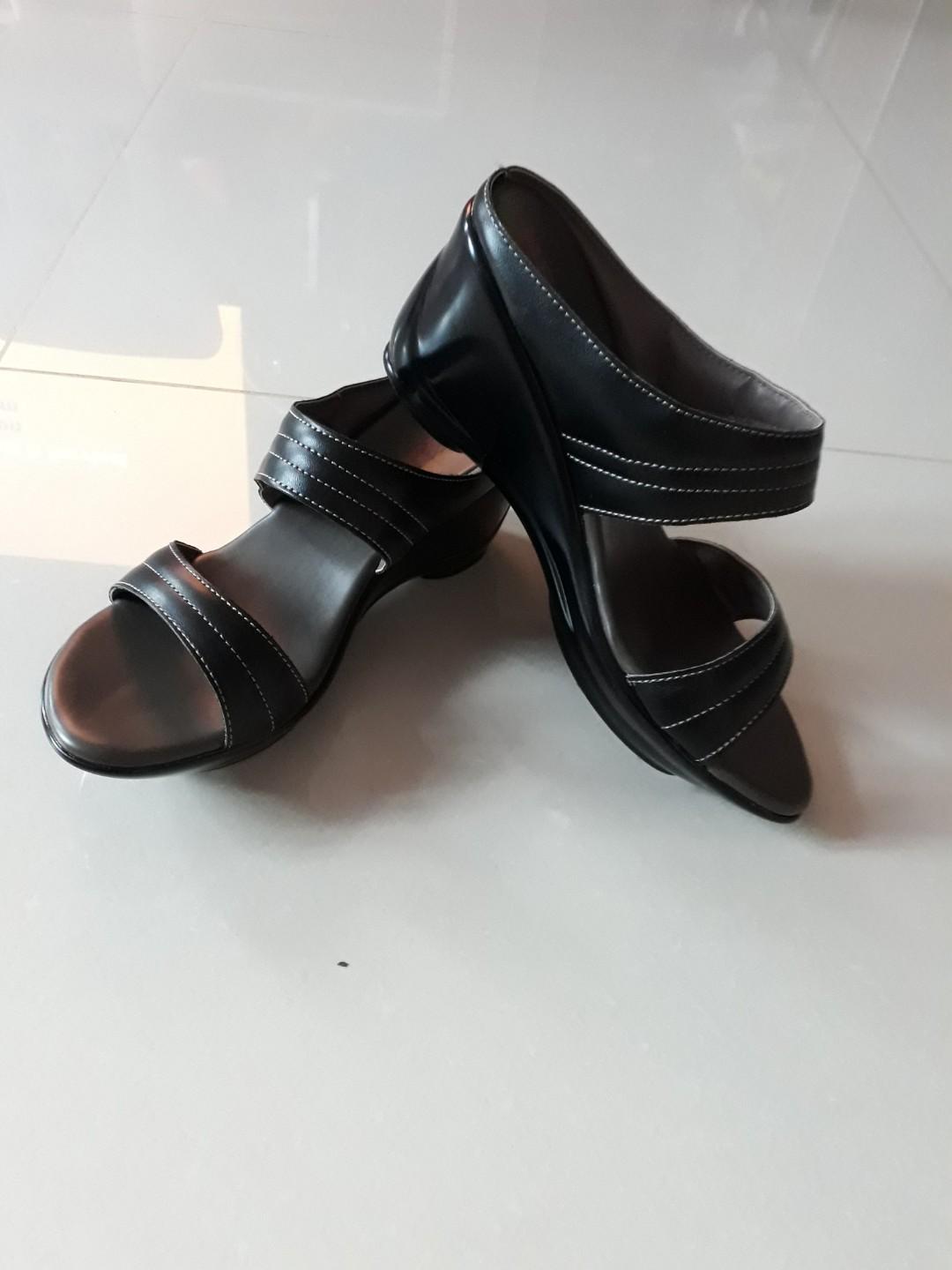 size 40 women's shoe