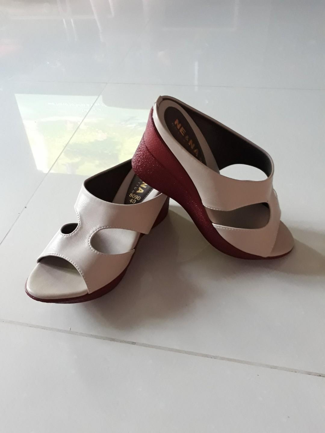 size 40 women's shoe