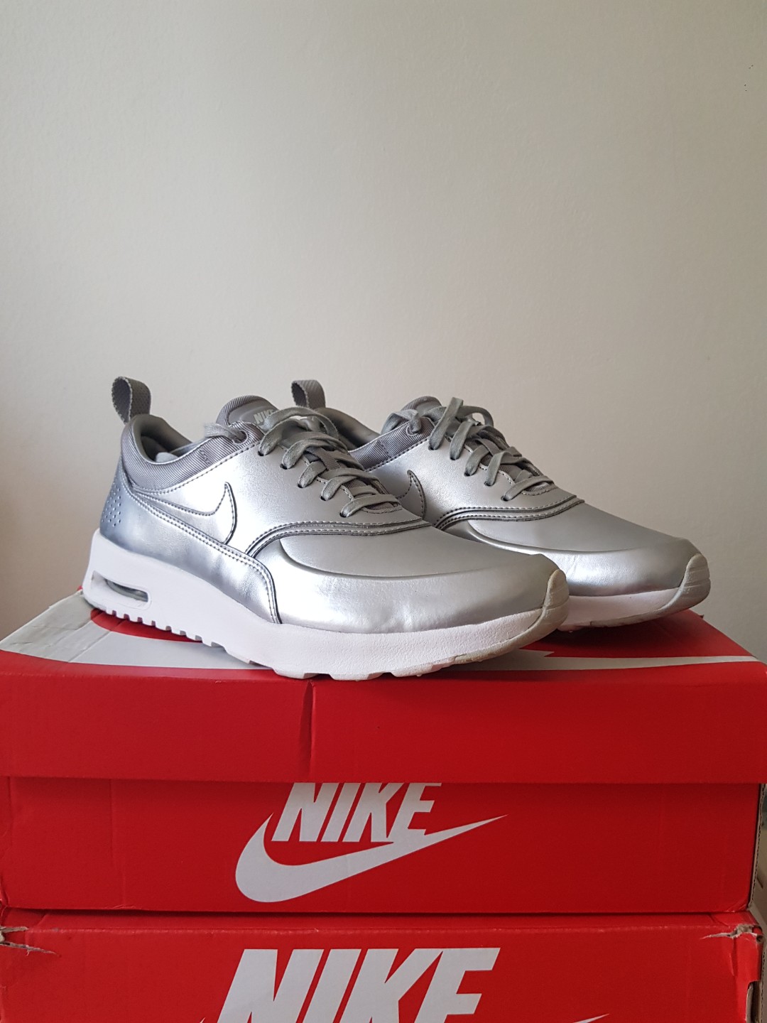 Women's air max thea trainer metallic port clearance