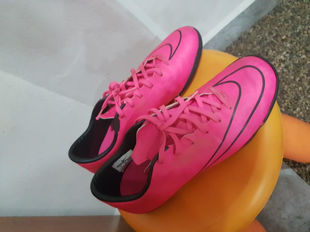 mercurial soccer boots price