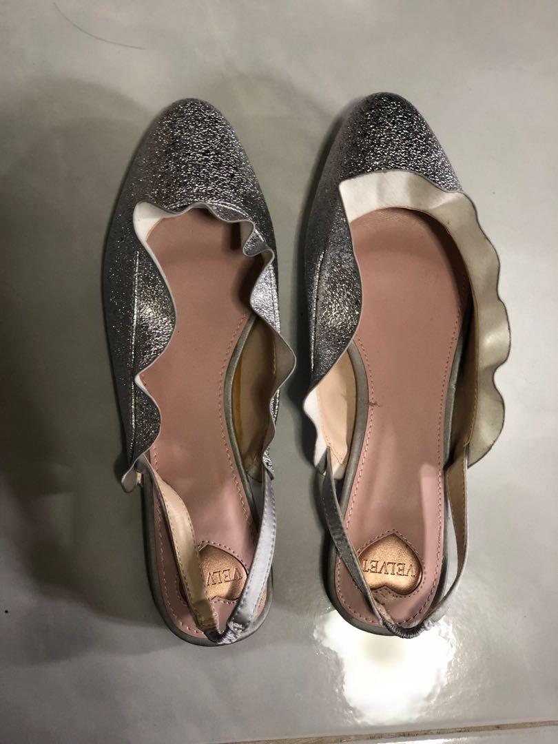 Zalora velvet shoes hot sale