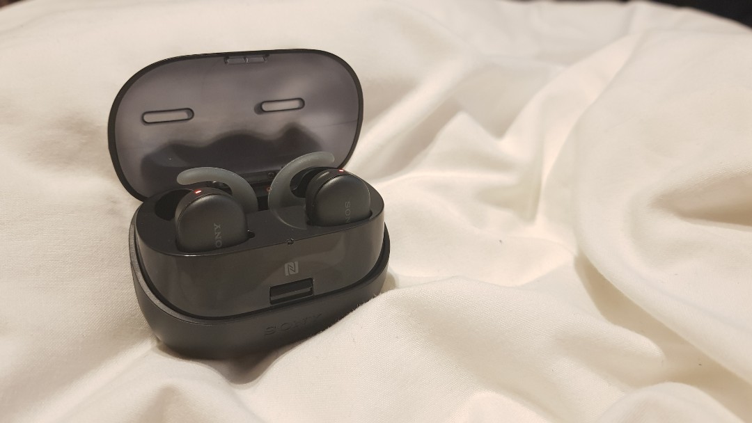 Sony Wf Sp900 True Wireless Earphones Electronics Others On Carousell