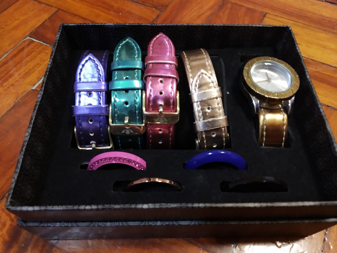 Changeable belt sales watch