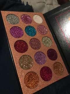 Pressed glitter palette