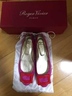 Roger Vivier Flats