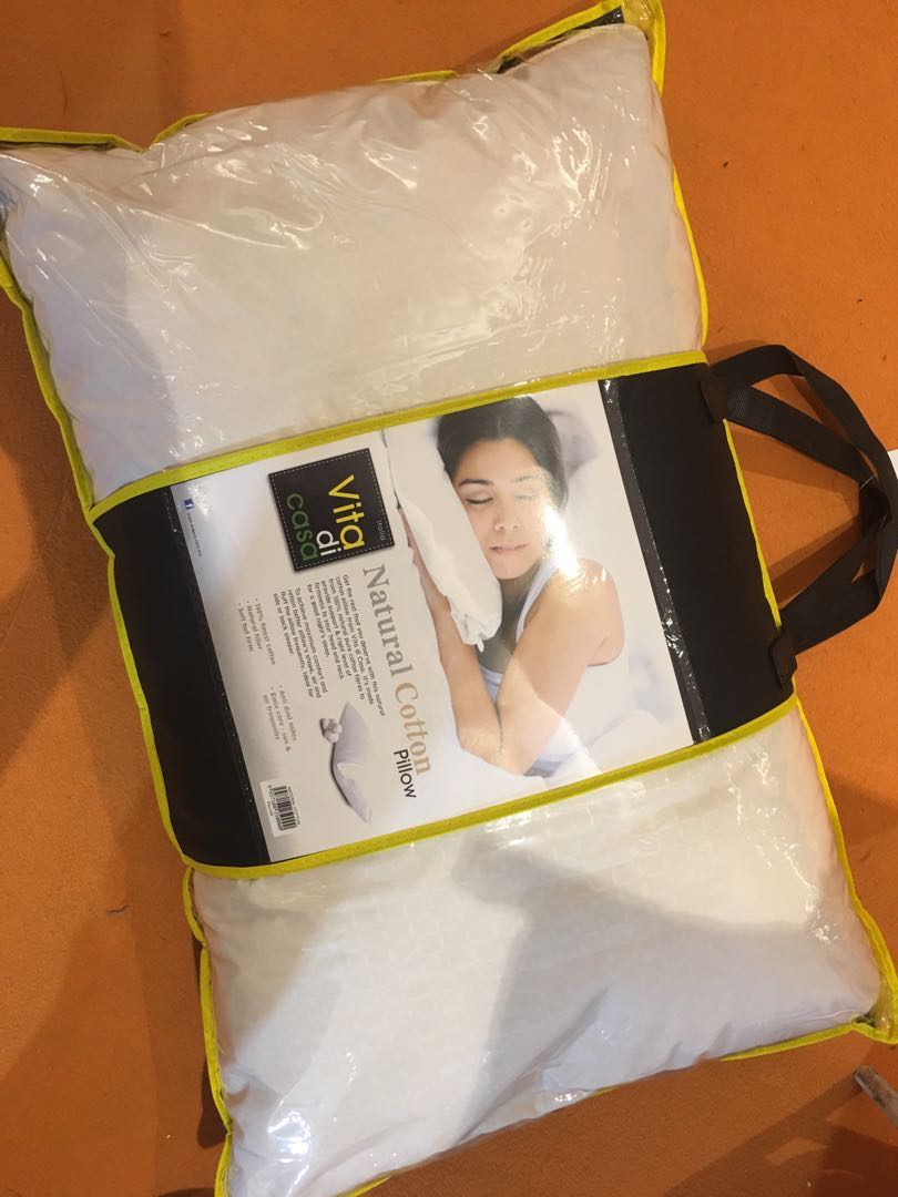 Akemi cotton pillow discount