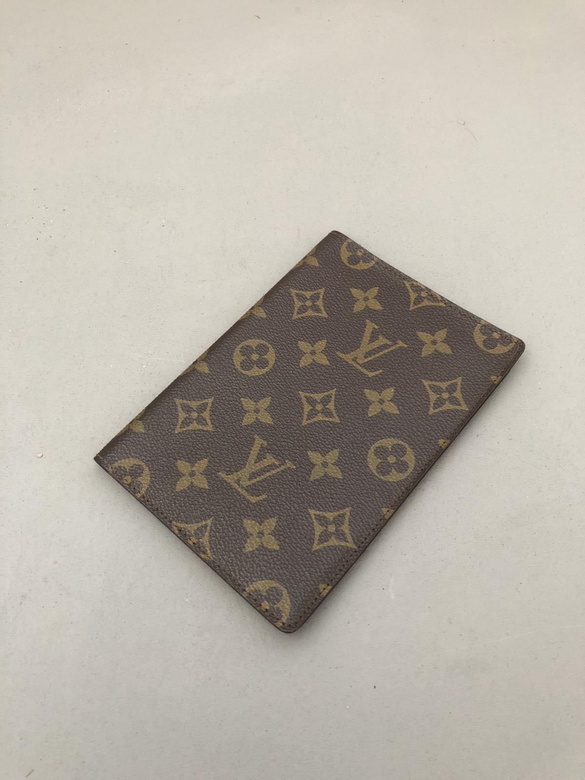 Shop authentic Louis Vuitton Monogram Passport Cover at revogue for just  USD 229.00