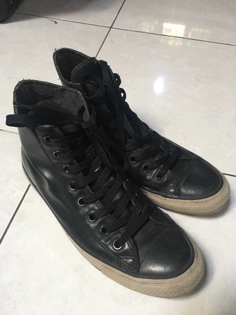 converse leather all black